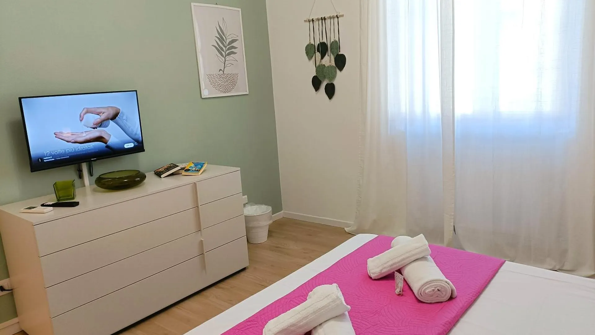 A Casa Di Heidi - Bollate, Vicino A Rho Fiera E Ospedale Galeazzi Apartment Italy
